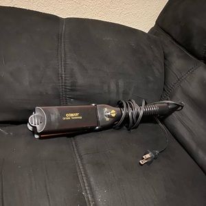 Conair flat iron